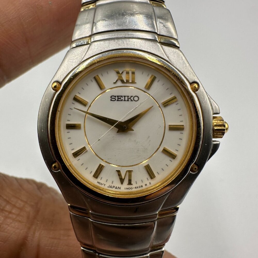 Seiko Watch Women Silver Tone White Dial Cracked Crystal Missing Buckle Working
